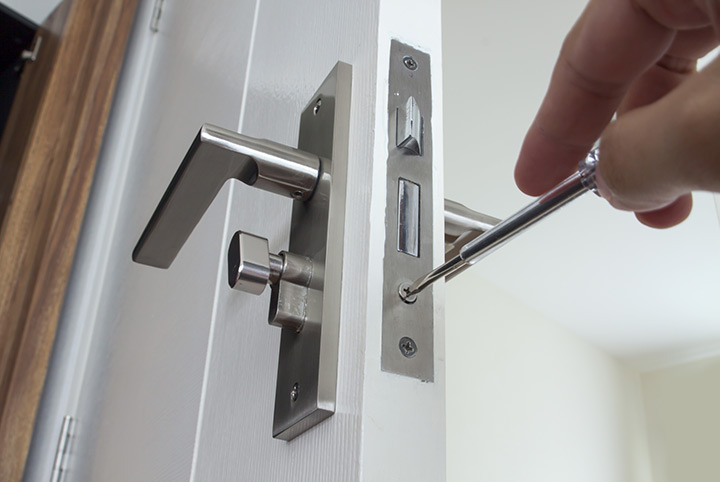 Our local locksmiths are able to repair and install door locks for properties in South Kensington and the local area.
